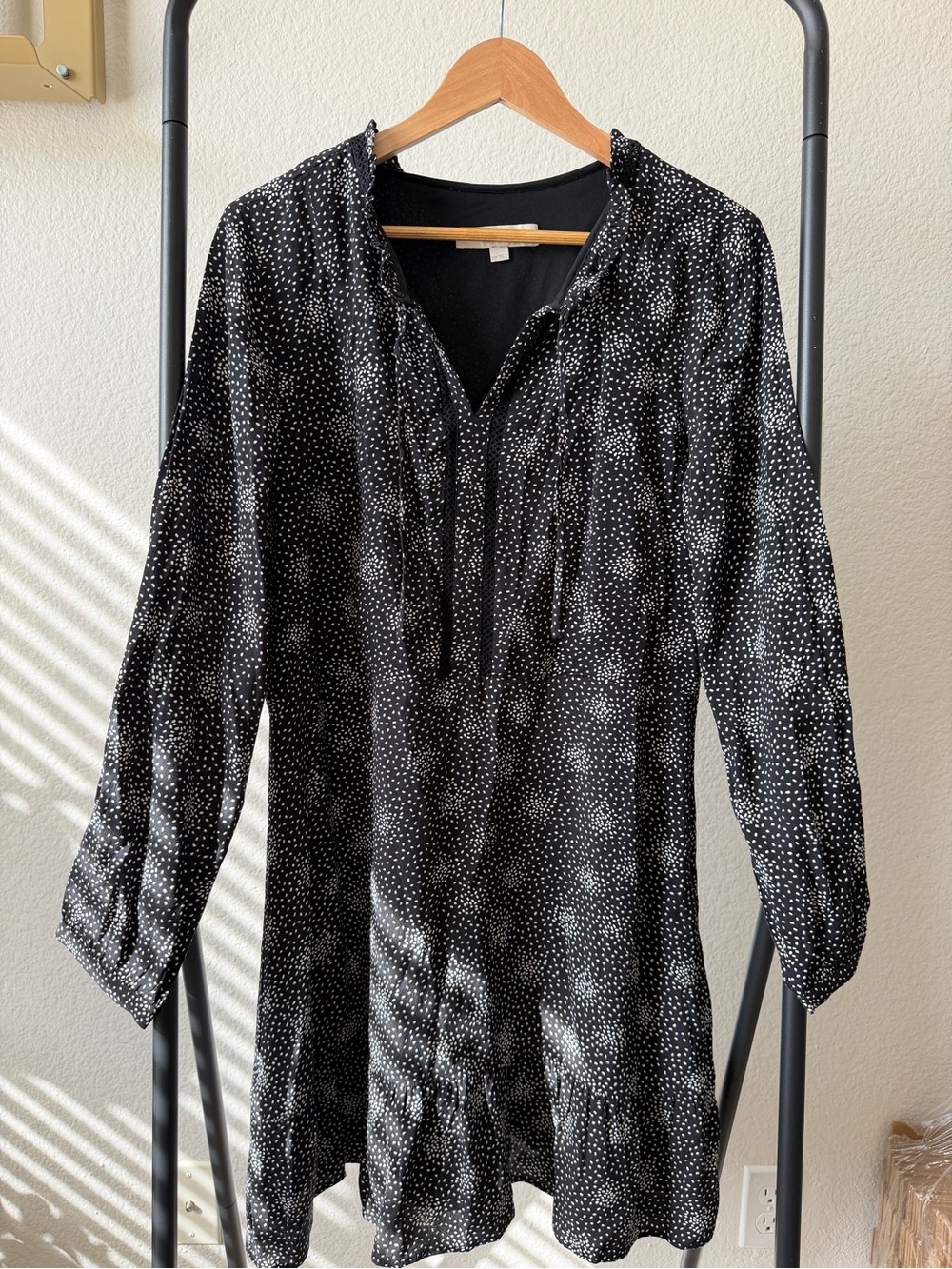 LOFT Petite Black Speckled Ruffle Mini Dress Size 12P Long Sleeve